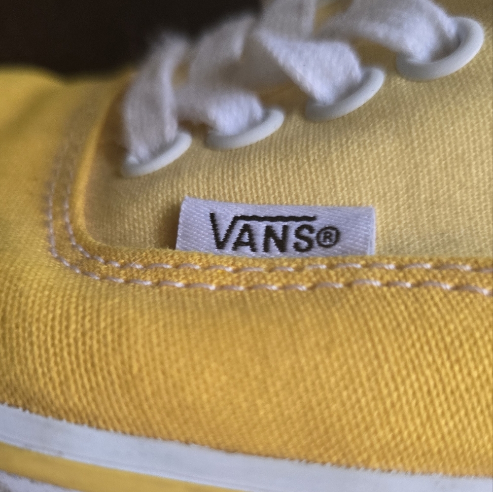 Vans Sesame Street Yellow Sneakers Womens Size 9.5 Mens Size 8 - Picture 4 of 9